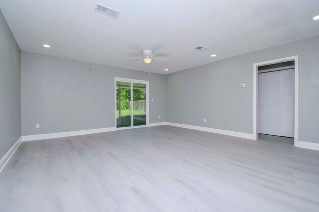 property at 1313 Eagleview Dr