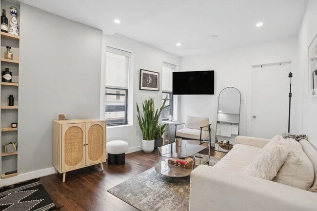 property at 78 Kenmare St