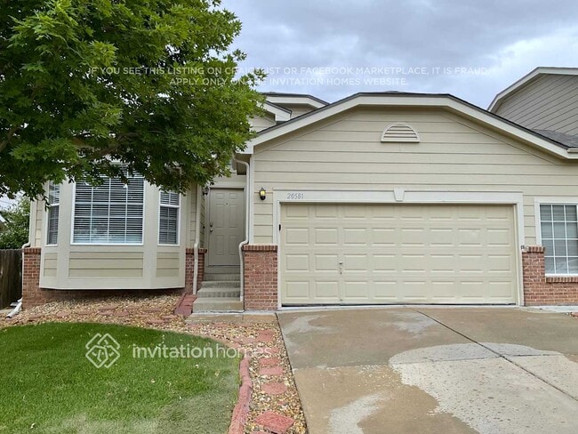 20581 E Bellewood Pl