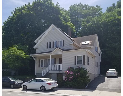 586 Franklin St-Unit -1 in Worcester, MA - Building Photo