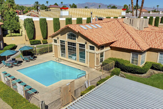 Royal Palms in Las Vegas, NV - Foto de edificio - Building Photo