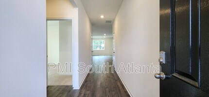 8603 Secretariat Dr in Lithonia, GA - Building Photo - Building Photo