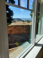 54 Stratford Rd in Kensington, CA - Building Photo - Building Photo