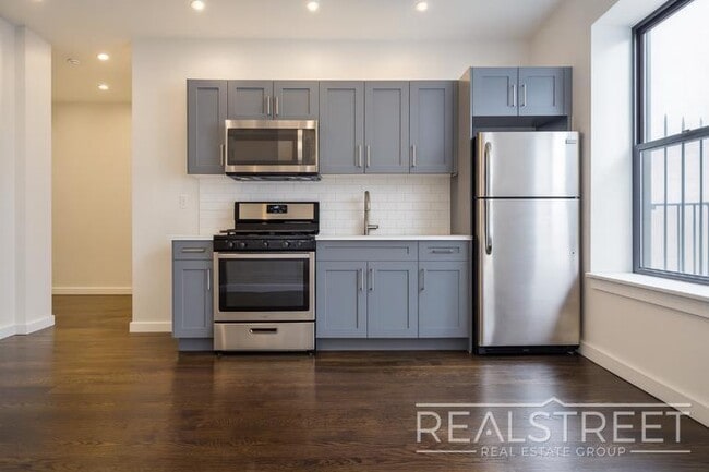Stunning Modern Large 2 Bedroom
