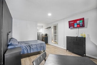 Providence Place Furnished Studio Apartments in Clarksville, TN - Building Photo - Building Photo