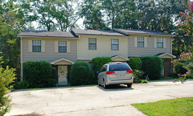 3756 Donovan Dr in Tallahassee, FL - Building Photo - Building Photo