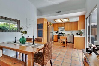 52030 Avenida Madero in La Quinta, CA - Building Photo - Building Photo