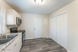 158 Hamilton Cir in Oak Ridge, TN - Building Photo - Building Photo