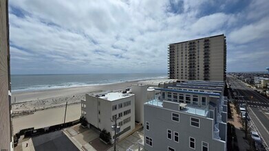 9400 Atlantic Ave in Margate City, NJ - Foto de edificio - Building Photo