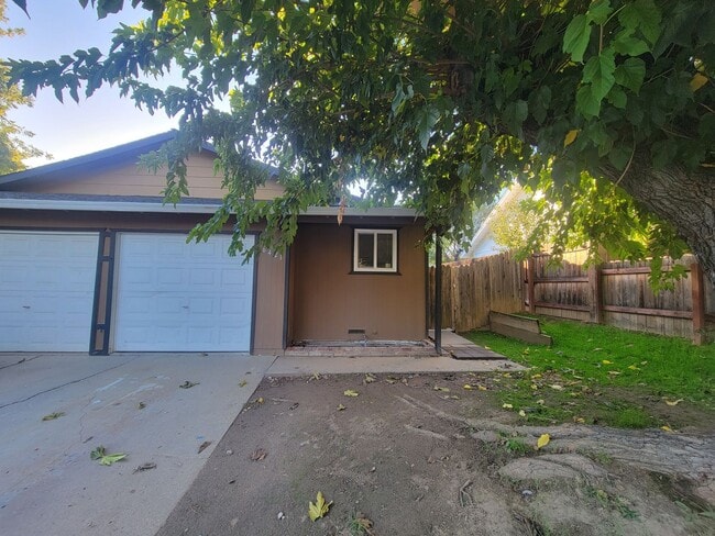 property at 6421 San Stefano St