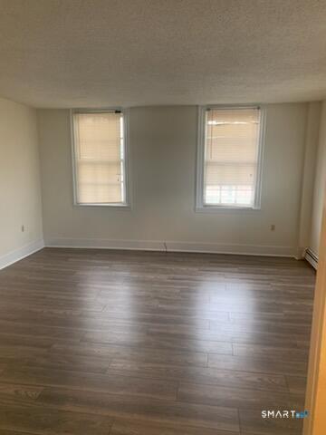2 Pleasant St in Windsor, CT - Building Photo - Building Photo
