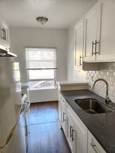 1845 N Gramercy Pl in Los Angeles, CA - Building Photo - Building Photo