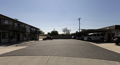 9064 Sewell Ave in Fontana, CA - Building Photo - Building Photo