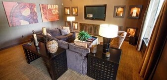 14723 T C Jester Blvd in Houston, TX - Building Photo