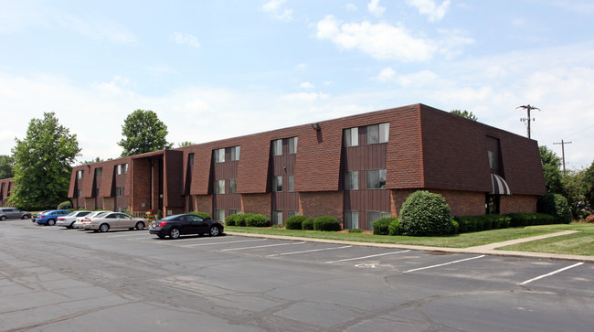 Villa Nova Apartments (South) in Gahanna, OH - Building Photo - Building Photo