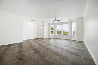 879 Usener St in Houston, TX - Building Photo - Building Photo