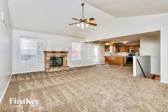 15 Crystal Lake Dr in St. Peters, MO - Building Photo - Building Photo