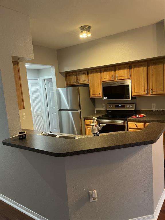6063 Westgate Dr in Orlando, FL - Building Photo - Building Photo