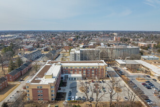 Weinberg Manor South in Baltimore, MD - Building Photo - Building Photo