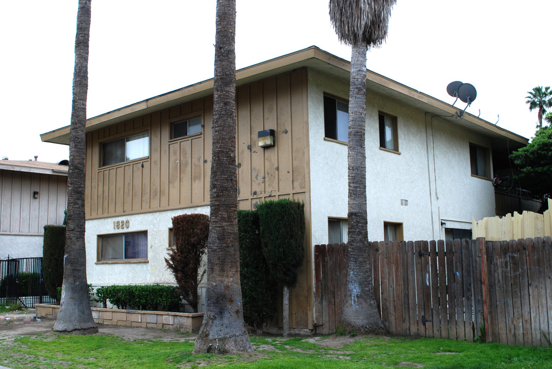 1820 Gramercy Ave in Anaheim, CA - Building Photo