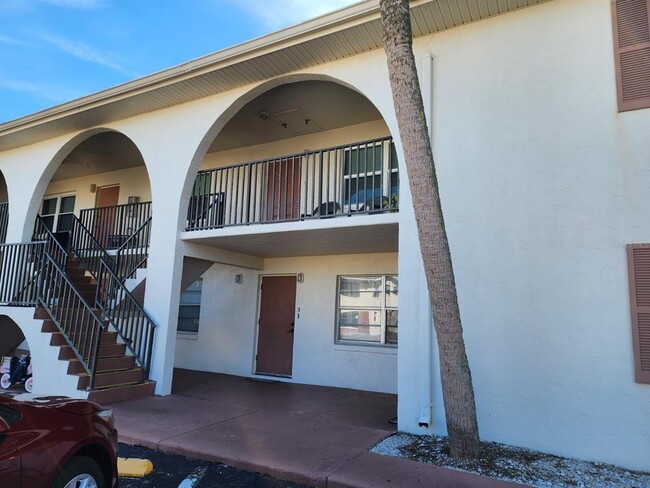 property at 400 Auburn Dr