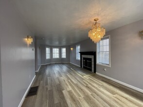 55 Ledgecrest Dr in Worcester, MA - Building Photo - Building Photo