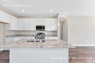 902 Hillman Ln in Mebane, NC - Building Photo - Building Photo