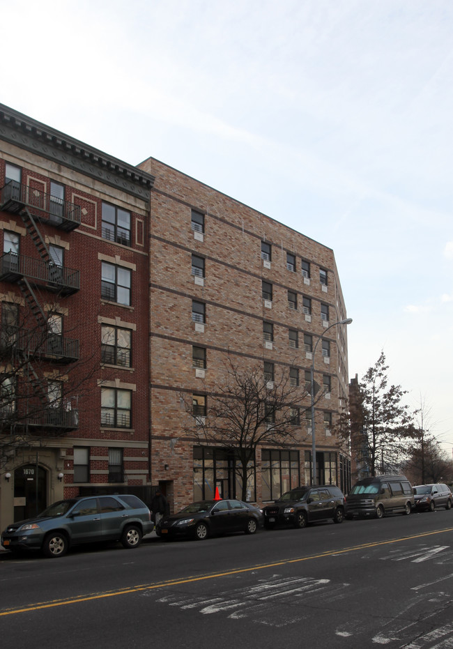 1664 Boston Rd in Bronx, NY - Building Photo - Building Photo