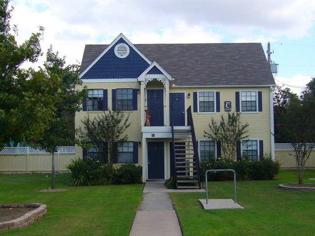 710 W 13th St in Georgetown, TX - Building Photo - Building Photo