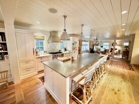 9 Barclay Ct in Norwalk, CT - Building Photo