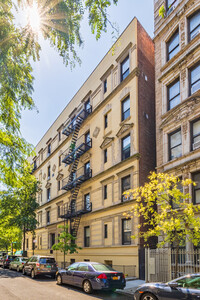 The Loyola in New York, NY - Foto de edificio - Building Photo