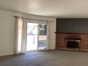 4648 N 6th St in Fresno, CA - Building Photo - Building Photo