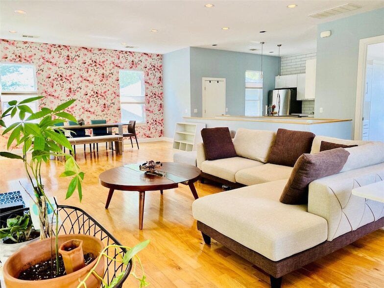 5412 McCandless Street, Unit A in Austin, TX - Building Photo