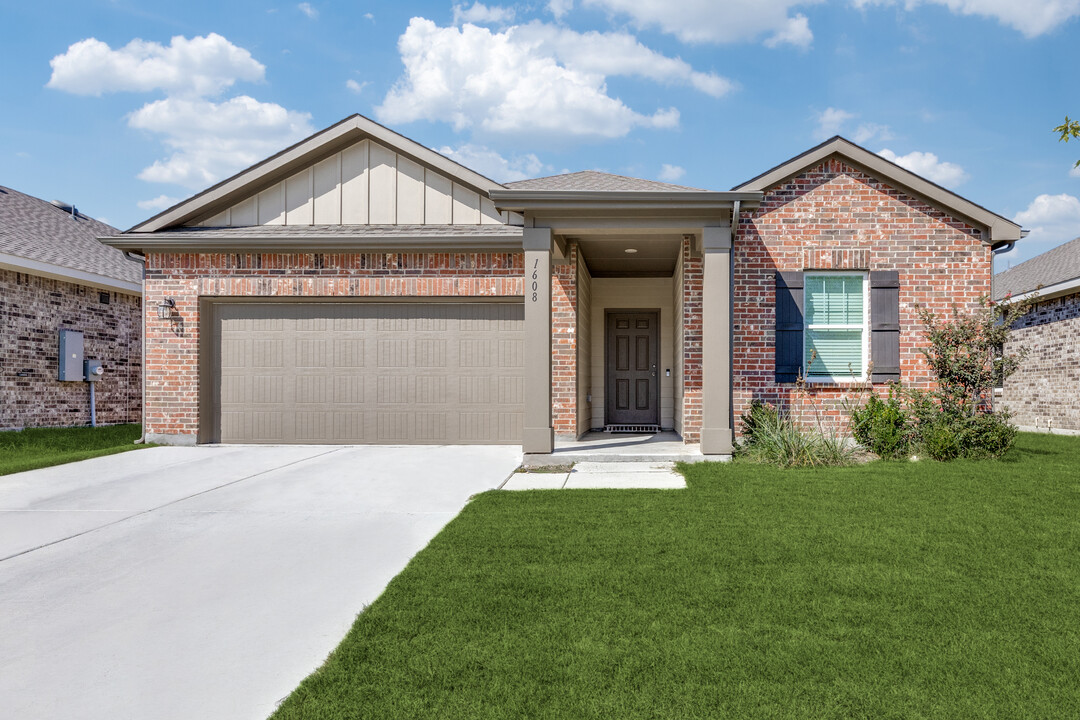 1608 Hossler Trl in Haslet, TX - Foto de edificio