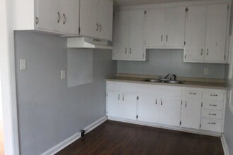 1807 W Broad Ave in Albany, GA - Building Photo - Building Photo