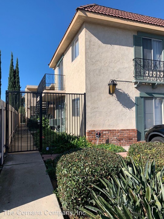 4512 Altadena Ave in San Diego, CA - Building Photo