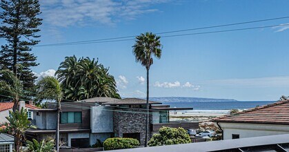 1122 G Ave in Coronado, CA - Building Photo - Building Photo