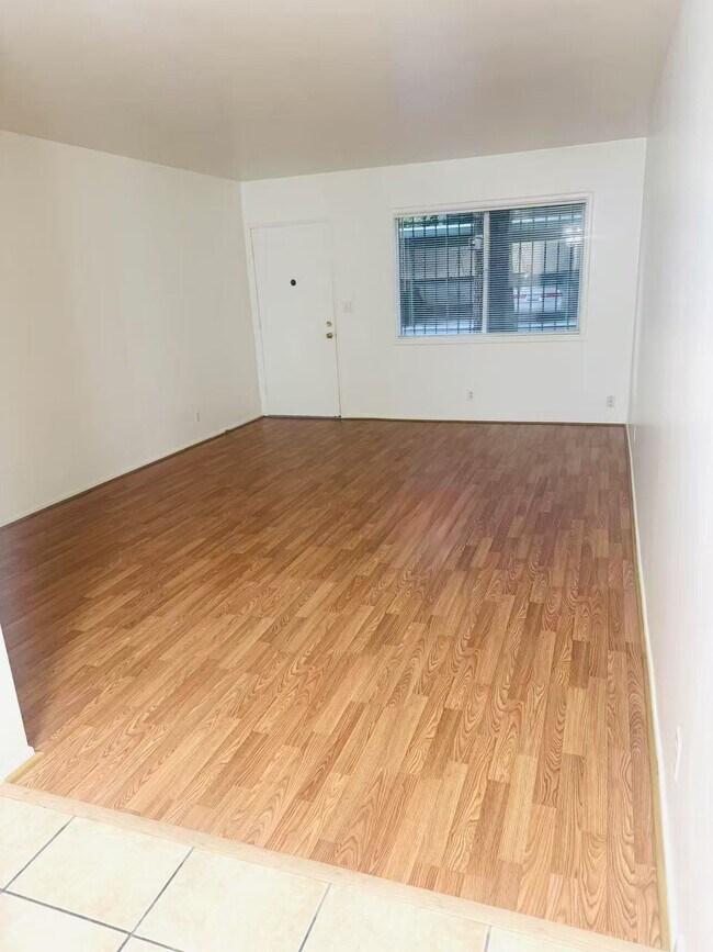 35 El Nido Ave, Unit 4 in Pasadena, CA - Foto de edificio - Building Photo