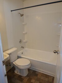 7 Washburn Ave photo'