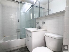 GORGEOUS MIDTOWN EAST 2 BED 2 BATH - WON'T in New York, NY - Building Photo - Building Photo