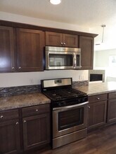 1181 NW 2nd Ct in Hillsboro, OR - Building Photo - Building Photo