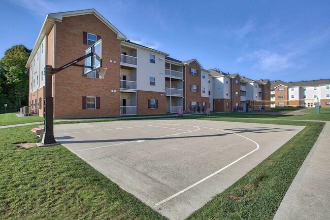 Buckeye Village Apartments in Mansfield, OH - Foto de edificio - Building Photo