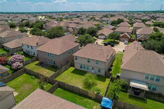 3030 Madison Elm St in Katy, TX - Building Photo - Building Photo