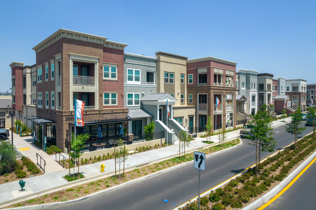 Citron Apartment Homes in Riverside, CA - Building Photo