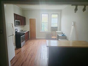 59-13 68th Ave in Queens, NY - Building Photo - Building Photo