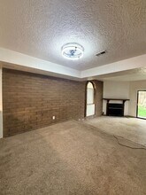 1066 E Navajo St in Farmington, NM - Building Photo - Building Photo