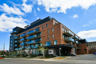 25 Malcolm Rd in Toronto, ON - Building Photo - Building Photo