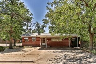 3801 26th St in Lubbock, TX - Building Photo