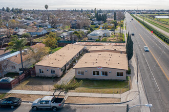 809 S Maple Ave in Fresno, CA - Building Photo - Building Photo