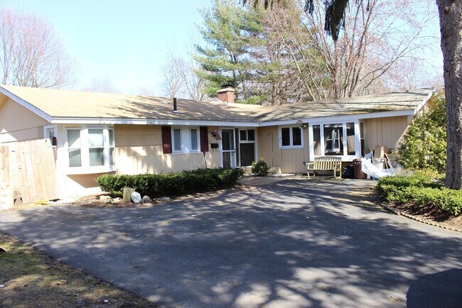 property at 6 Winifred Rd